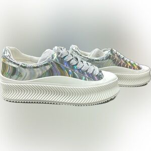 NWT Size 9M Circus.NY by Sam Edelman silver iridescent platform sneakers